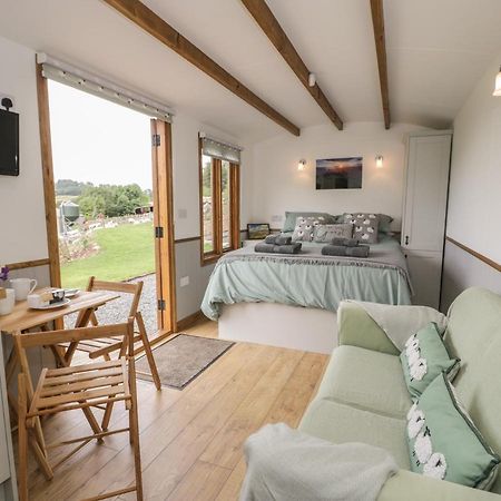 Tan Y Castell Shepherds Hut 兰戈伦 外观 照片