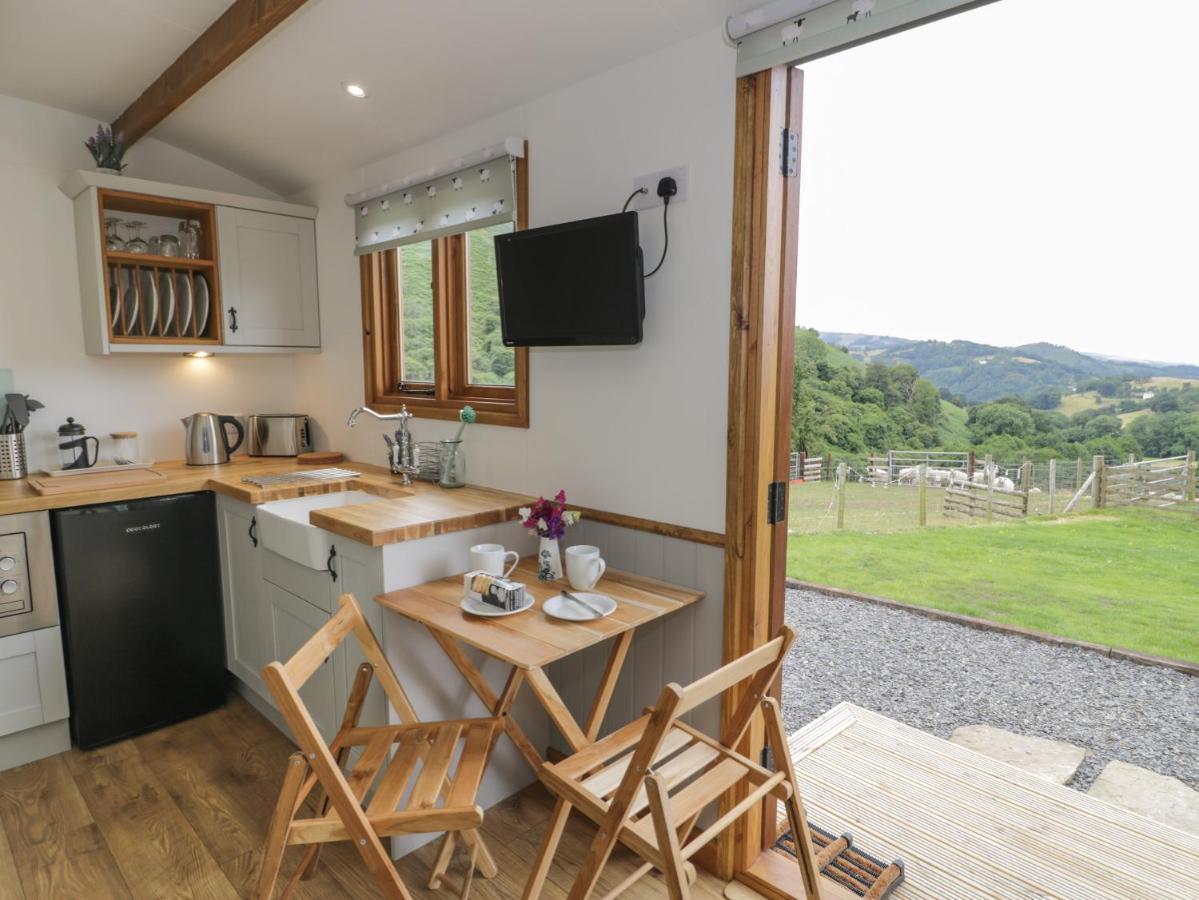 Tan Y Castell Shepherds Hut 兰戈伦 外观 照片