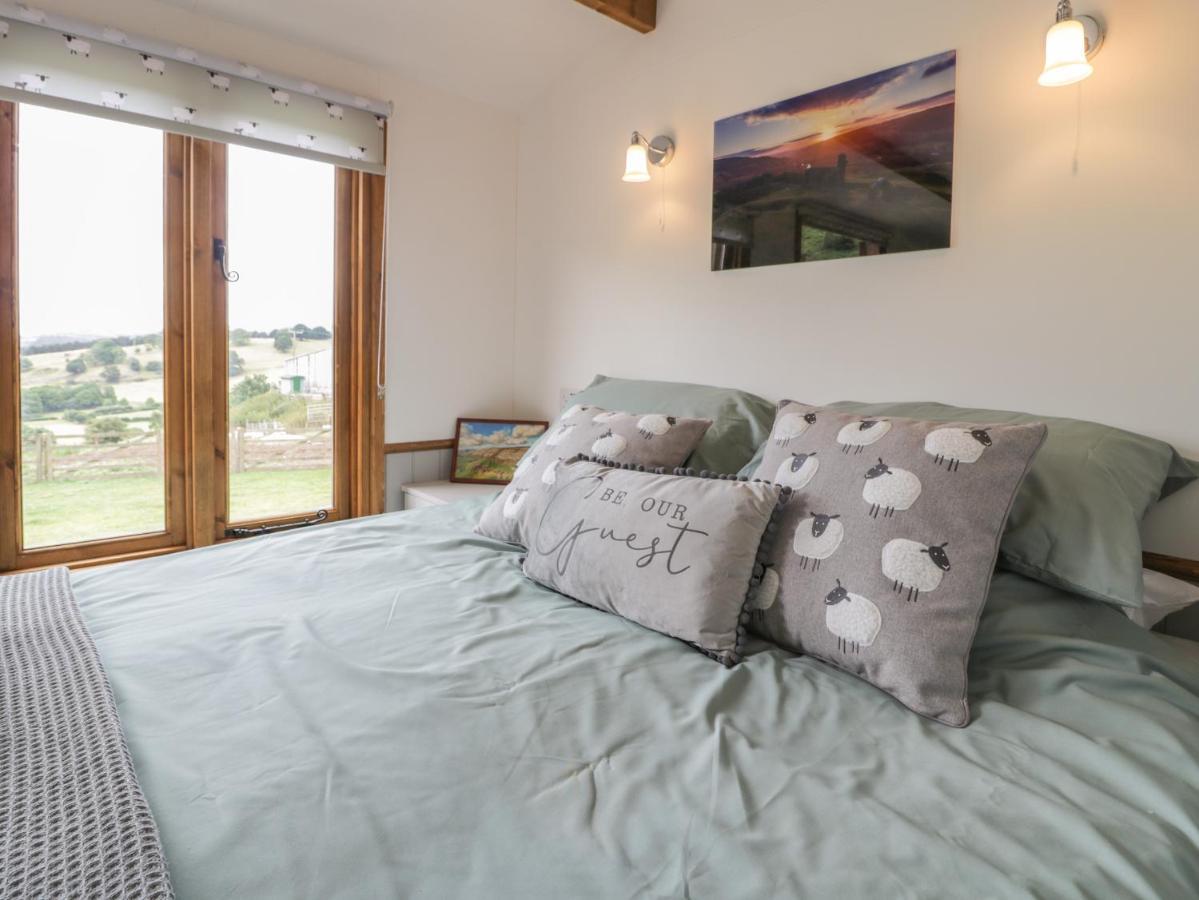 Tan Y Castell Shepherds Hut 兰戈伦 外观 照片